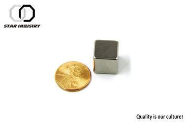 Piccoli magneti permanenti del neodimio del cubo N50 5mm x 5mm più potenti